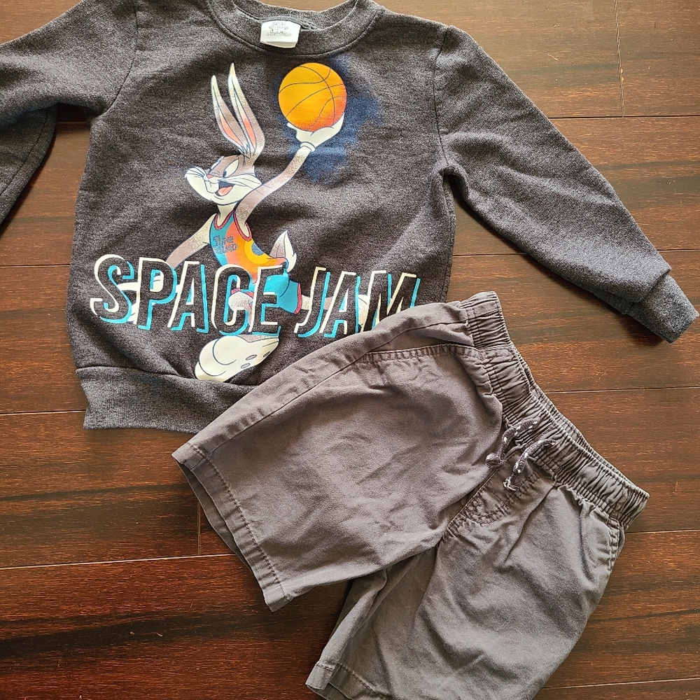 Cat & Jack Charcoal Gray Shorts And Vintage Sweashirt. Size 4 -5